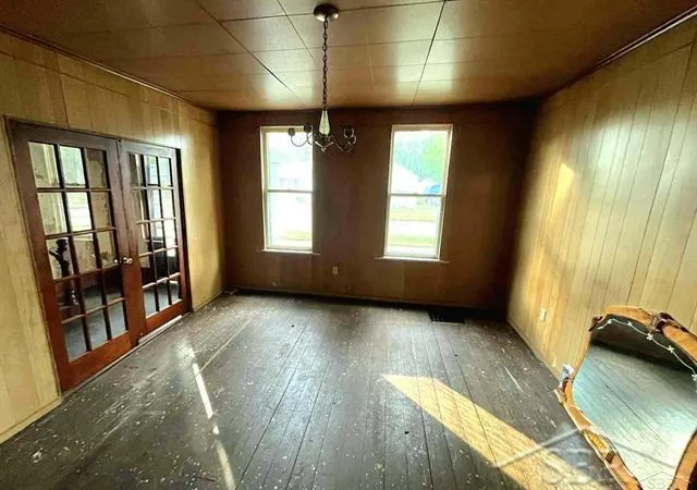 Photo 4 of Single family home for sale at 616 N Oakley St, Saginaw, MI 48602 | MLS# 61050202613 | Listing updated on 2026-05-09