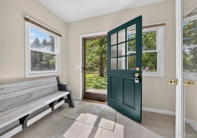 3rd image of 5370 Whipple Lake Rd, Clarkston, MI 48348 | MLS# 20261019785