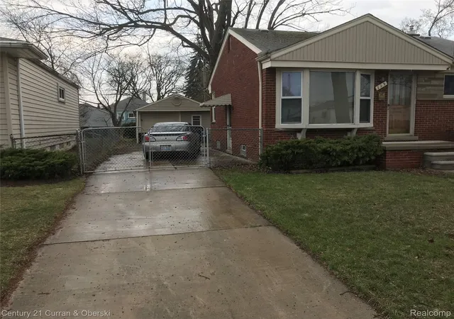 Homes for sale in Lincoln Park, MI | 729 Cleophus Pkwy, Lincoln Park, MI 48146 | MLS# 20261019786