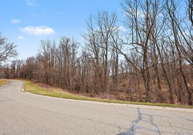 Photo 1 of Land for sale at 1511 Barrwood Trl, Oxford, MI 48371 | MLS# 20261019922 | Listing updated on 2026-09-17