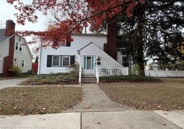 3rd image of 418 S Dorchester Ave, Royal Oak, MI 48067 | MLS# 20261019930