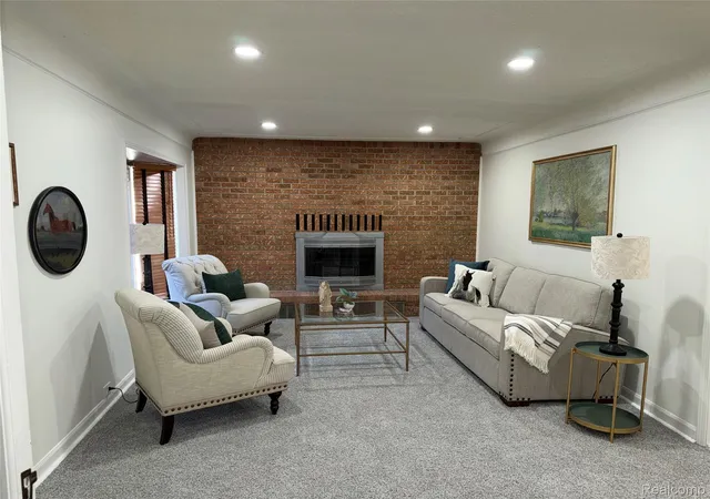 Photo 4 of Single family home for sale at 23211 Glenbrook St, Saint Clair Shores, MI 48082 | MLS# 20261020024 | Listing updated on 2026-09-12