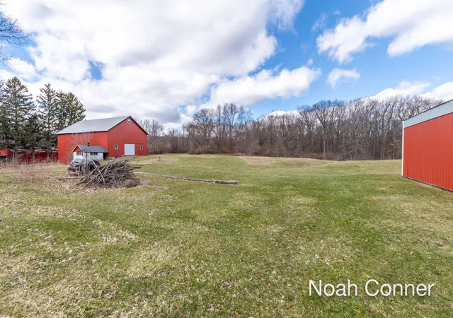 5th image of 5295 Belding Rd Ne, Rockford, MI 49341 | MLS# 65026012326