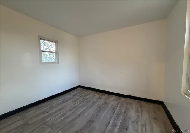 3rd image of 593 Owen St, Detroit, MI 48202 | MLS# 20261020052