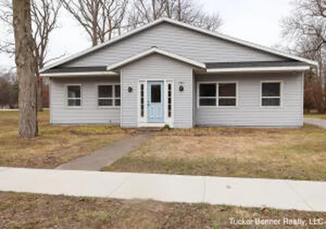 3rd image of 293 N 3Rd Ave, Fruitport, MI 49415 | MLS# 71026012387