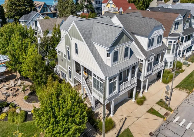 4th image of 57 N Shore Dr, South Haven, MI 49090 | MLS# 69026012410