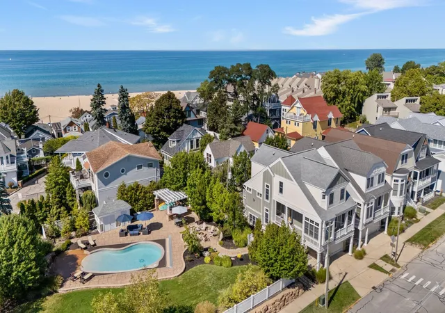 5th image of 53 N Shore Dr, South Haven, MI 49090 | MLS# 69026012411