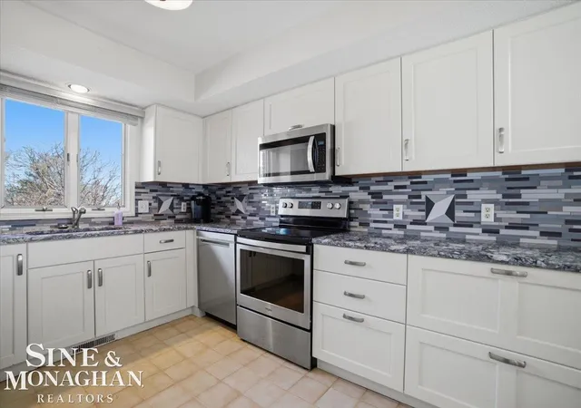 Homes for sale in Saint Clair, MI | 1715 River #44Th Rd, Saint Clair, MI 48079