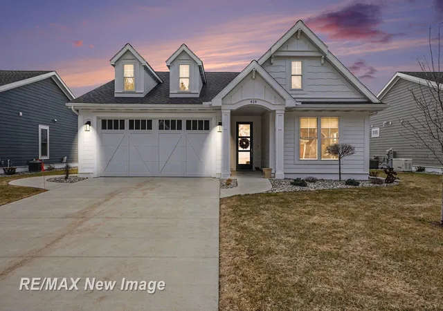 Listing Photo 4 - Condo for sale in building located at 419 Copper Leaf Ct, Midland, MI 48642