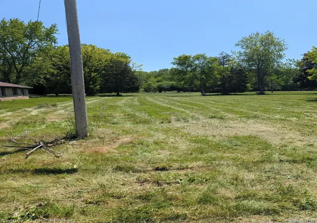 2nd image of 2840 Tatham Rd, Saginaw, MI 48601 | MLS# 20261020367