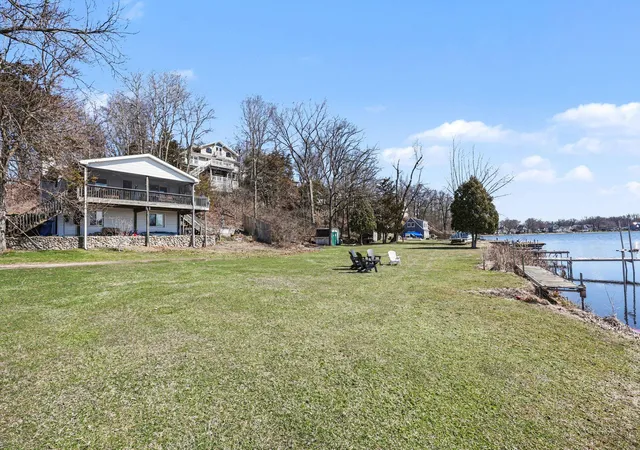 Homes for sale in Cambridge Township Lenawee, MI | 5884 Rays Dr, Cambridge Township Lenawee, MI 49265 | MLS# 81026012510