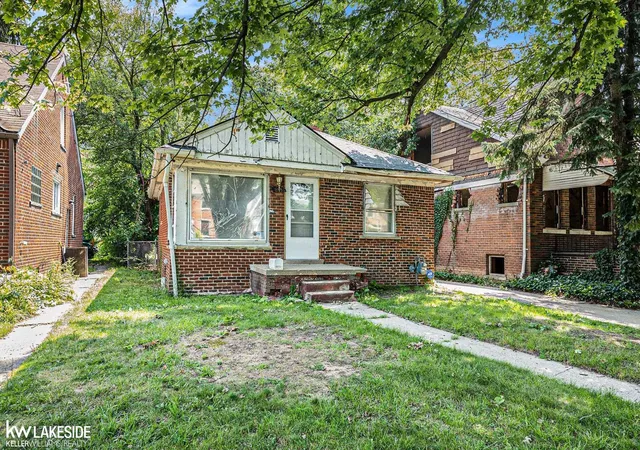 image of 18982 Joann St, Detroit, MI 48205 | MLS# 58050202827