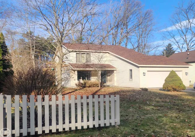2nd image of 3515 Strawberry Ln, Port Huron, MI 48060 | MLS# 58050202828