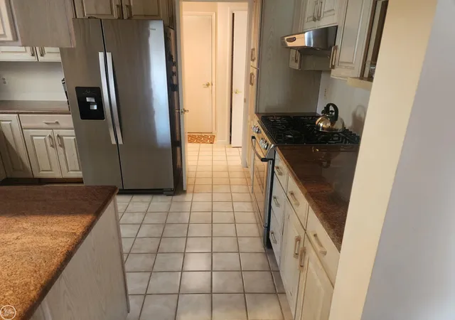 4th image of 3515 Strawberry Ln, Port Huron, MI 48060 | MLS# 58050202828