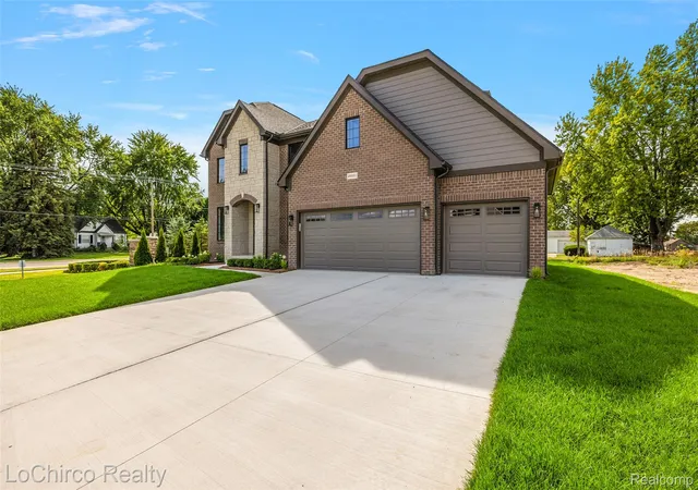 5th image of 49579 Langford Dr, Macomb, MI 48044 | MLS# 20261020531