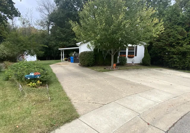 Photo 3 of Single family home for sale at 3363 Buckthorn Cir, Jackson, MI 49201 | MLS# 71026012576 | Listing updated on 2026-04-08