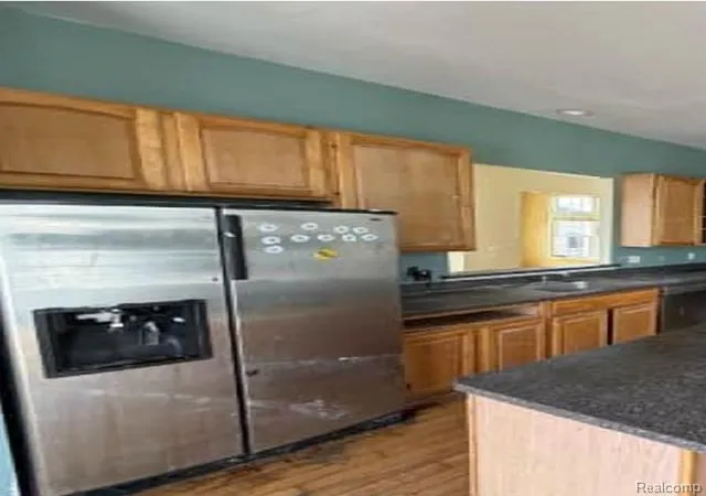 Listing Photo 4 - Condo for sale in building located at 1219 Portsmouth Dr, Howell, MI 48843