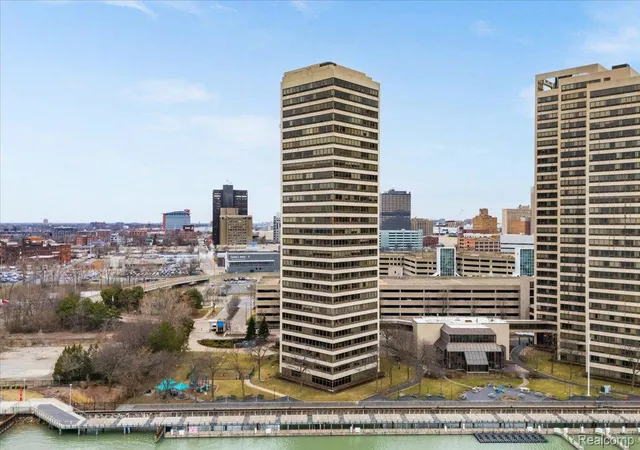 2nd image of 1001 W Jefferson Ave, Detroit, MI 48226