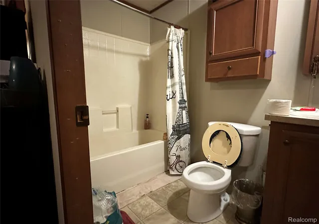 Photo 4 of Single family home for sale at 37789 Joplin Dr, Clinton Township, MI 48036 | MLS# 20261020729 | Listing updated on 2026-09-08
