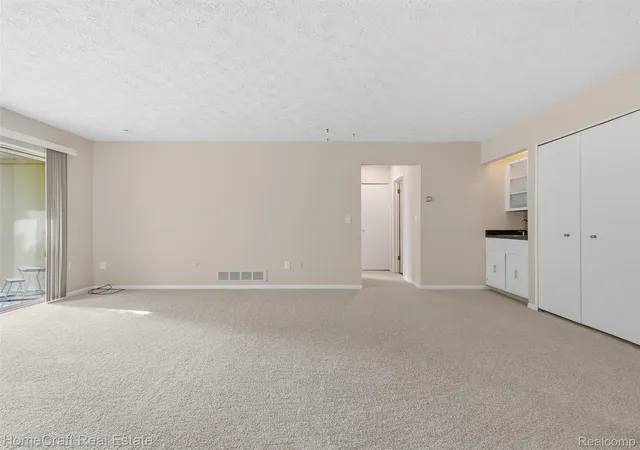Homes for sale in Farmington Hills City Oakland, MI | 27920 Berrywood Ln #33, Farmington Hills City Oakland, MI 48334 | MLS# 20261020788
