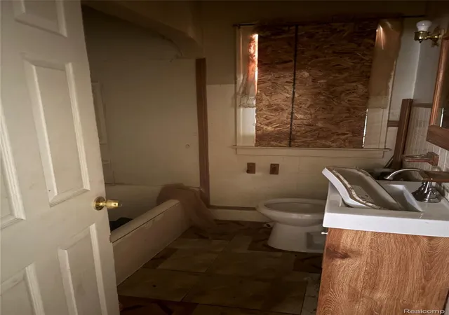 Photo 4 of Single family home for sale at 15390 Littlefield St, Detroit, MI 48227 | MLS# 20261020810 | Listing updated on 2026-07-06