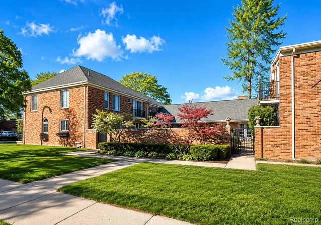 Photo 1 of Sale Pending at 2344 W 14 Mile Rd #7, Royal Oak, MI 48073 | MLS# 20261021010 | Listing updated on 2026-09-08