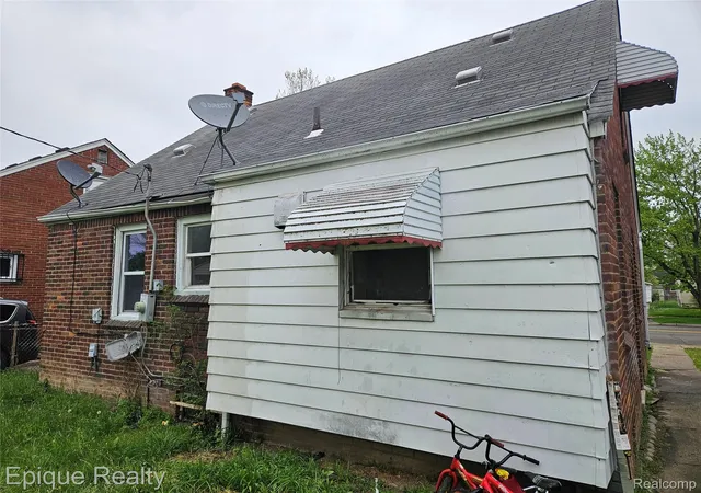 4th image of 7341 Evergreen Ave, Detroit, MI 48228 | MLS# 20261021070