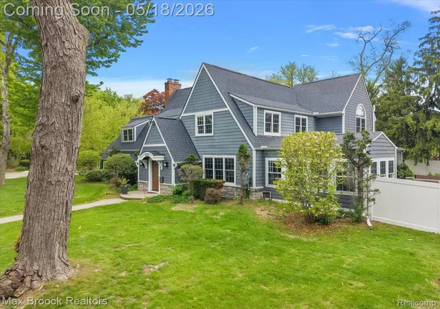 Photo 2 of Single family home for sale at 972 Oxford St, Birmingham, MI 48009 | MLS# 20261021145 | Listing updated on 2026-07-07