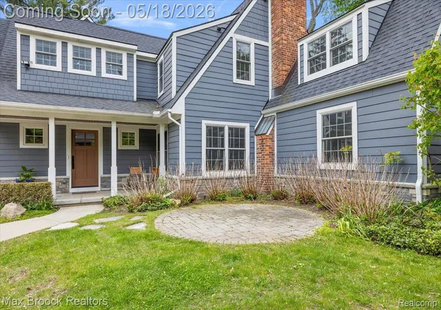 Photo 3 of Single family home for sale at 972 Oxford St, Birmingham, MI 48009 | MLS# 20261021145 | Listing updated on 2026-07-07