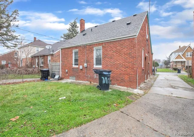 Photo 2 of Single family home for sale at 6839 Rosemont Ave, Detroit, MI 48228 | MLS# 20261021266 | Listing updated on 2026-08-31