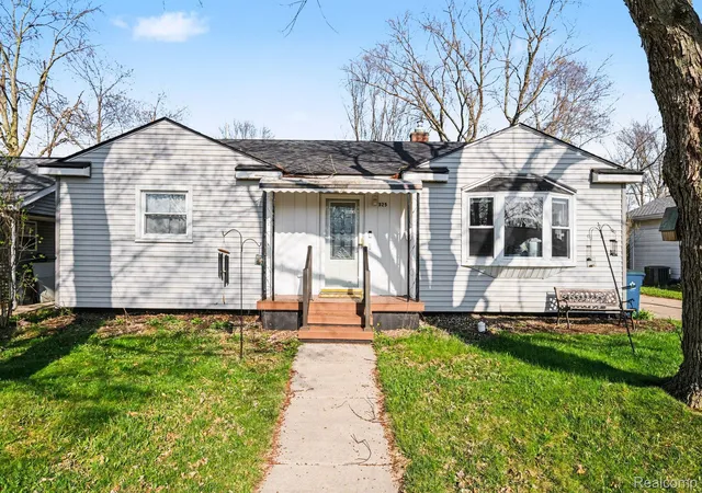 Homes for sale in Davison City Genesee, MI | 325 Viet St, Davison City Genesee, MI 48423 | MLS# 20261021272