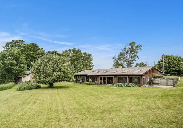 24th image of 520 E Groat Rd, Dowling, MI 49050 | MLS# 66026013131