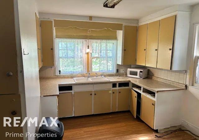 Homes for sale in Flint City Genesee, MI | 626 E 2Nd St, Flint City Genesee, MI 48503 | MLS# 5050203134