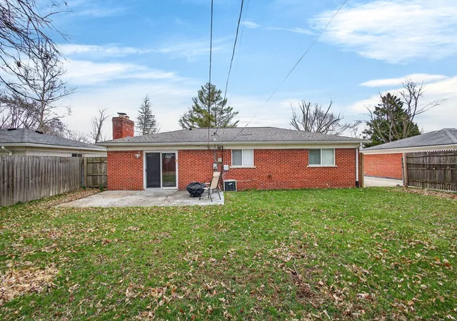 5th image of 23245 Tuck Rd, Farmington Hills, MI 48336 | MLS# 81026013144