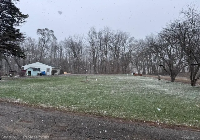 5th image of 2021 W Rose Cdnter Rose Center Rd, Holly, MI 48442 | MLS# 20261021392