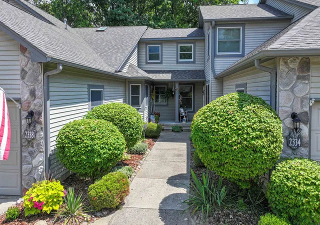 Photo 2 of Condo for sale at 2338 Golden Pond Ct, Fenton, MI 48430 | MLS# 5050203151 | Listing updated on 2026-09-04