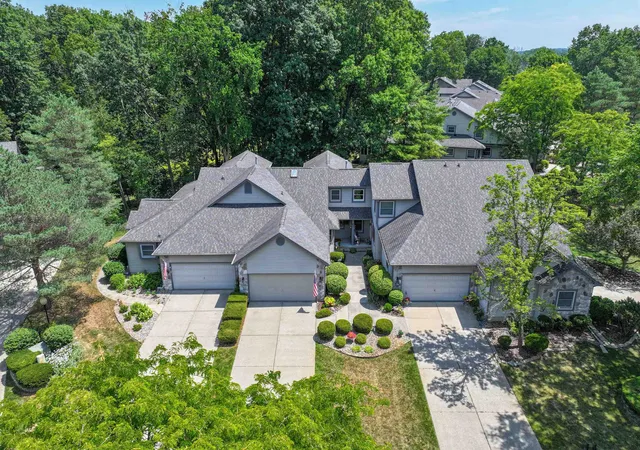 Photo 3 of Condo for sale at 2338 Golden Pond Ct, Fenton, MI 48430 | MLS# 5050203151 | Listing updated on 2026-09-04