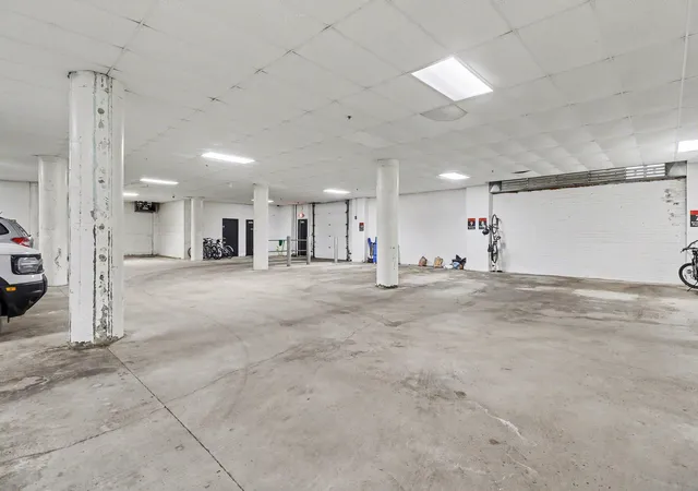 22nd image of 55 W Canfield St #104, Detroit, MI 48201 | MLS# 81026013254