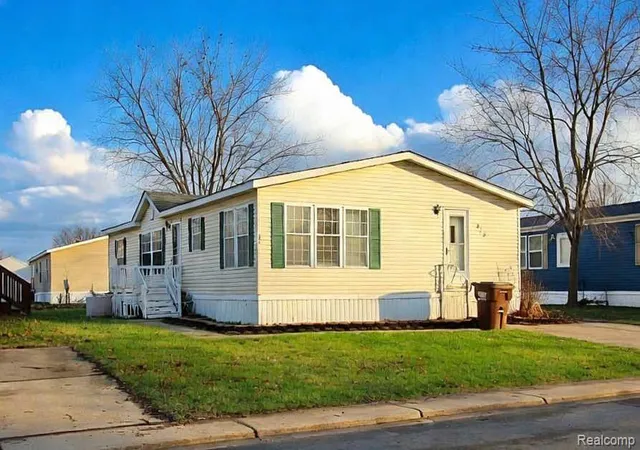 Homes for sale in Monroe City Monroe, MI | 372 Holly Glen, Monroe City Monroe, MI 48161 | MLS# 20261021564