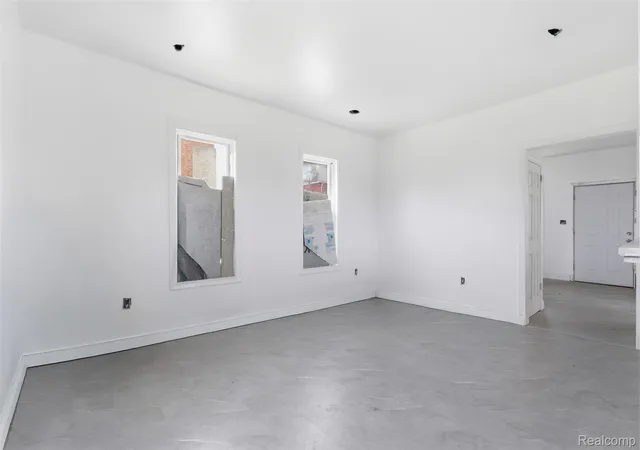 Photo 3 of Single family home for sale at 3109 E Canfield St, Detroit, MI 48207 | MLS# 20261021568 | Listing updated on 2026-10-08