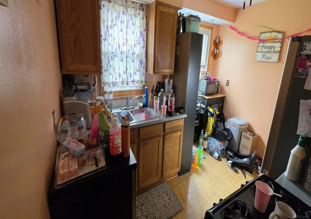 Photo 3 of Single family home for sale at 29100 Michigan St, Roseville, MI 48066 | MLS# 58050203204 | Listing updated on 2026-04-09
