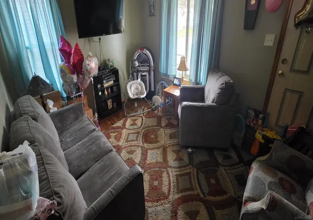 Photo 3 of Single family home for sale at 29100 Michigan St, Roseville, MI 48066 | MLS# 58050203204 | Listing updated on 2026-04-09