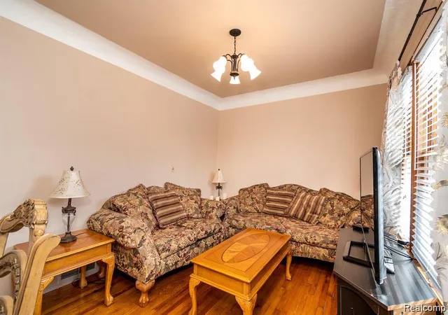 5th image of 11603 Klinger St, Hamtramck, MI 48212 | MLS# 20261021609