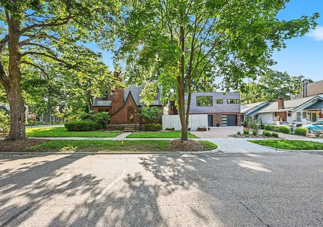 Photo 2 of Single family home for sale at 901 5th Street, Ann Arbor, MI 48103 | MLS# 81026013364 | Listing updated on 2026-08-27