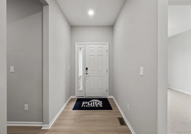 Photo 3 of Condo for sale at 2015 Coventry Dr, Clarkston, MI 48346 | MLS# 20261021640 | Listing updated on 2026-09-15