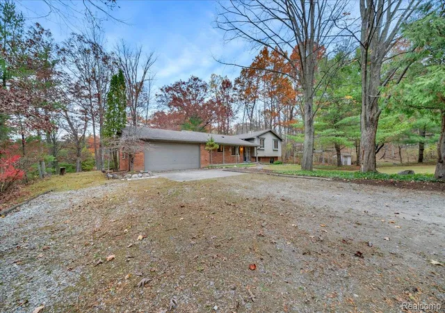 5th image of 75 Ridgemont Rd, Oxford, MI 48370 | MLS# 20261021661