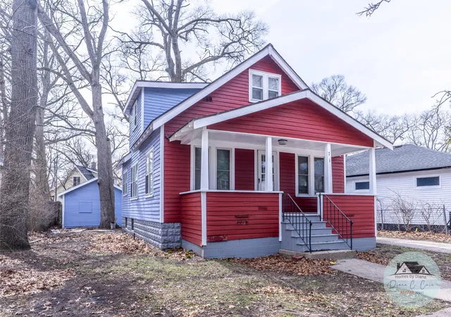 Photo 1 of Single family home for sale at 71 Crescent Ave, Muskegon, MI 49444 | MLS# 71026013430 | Listing updated on 2026-08-04