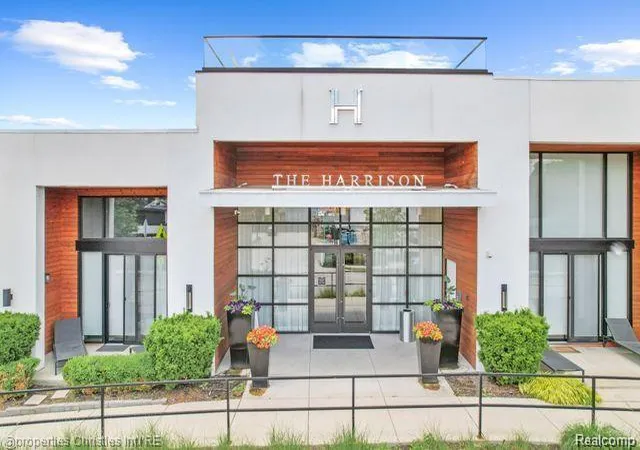 53rd image of 533 E Harrison Ave #35, Royal Oak, MI 48067 | MLS# 20261021776