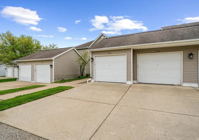 Photo 2 of Condo for sale at 1755 Weatherstone Dr, Ann Arbor, MI 48108 | MLS# 81026013469 | Listing updated on 2026-08-04