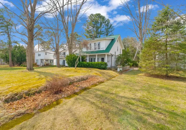 4th image of 4055 Lakeshore Rd, Lexington, MI 48450 | MLS# 58050203274